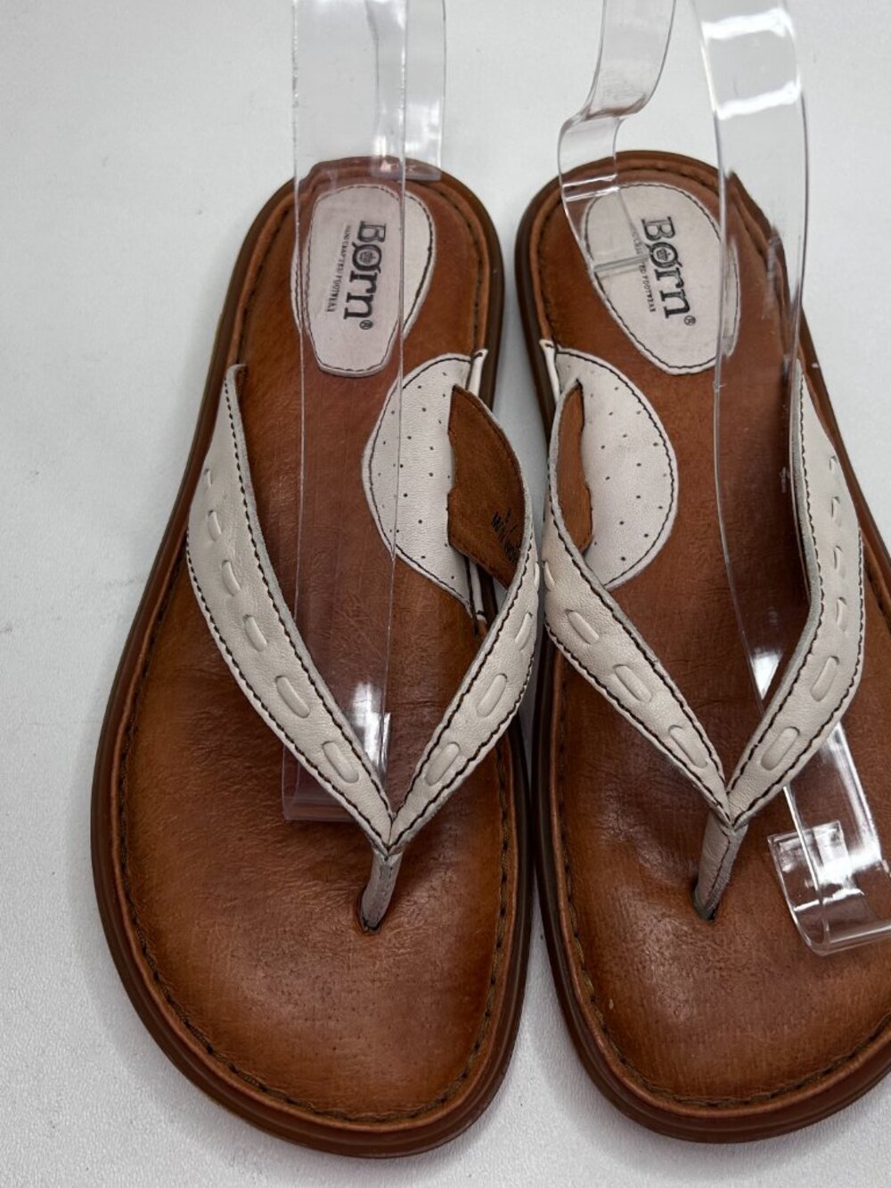 BORN Leather Flip Flops White/Brown Whip Stitch Detail sz 8
